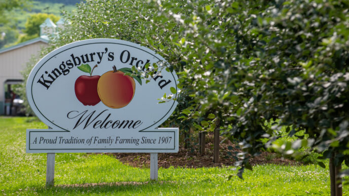 Kingsbury Orchard Sign