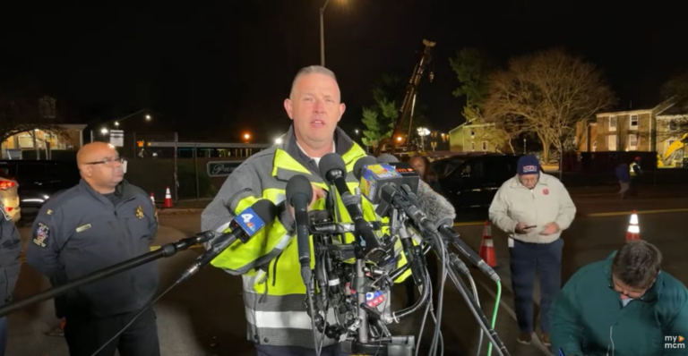 Fire Chief Scott Goldstein at nov 17 evening briefing